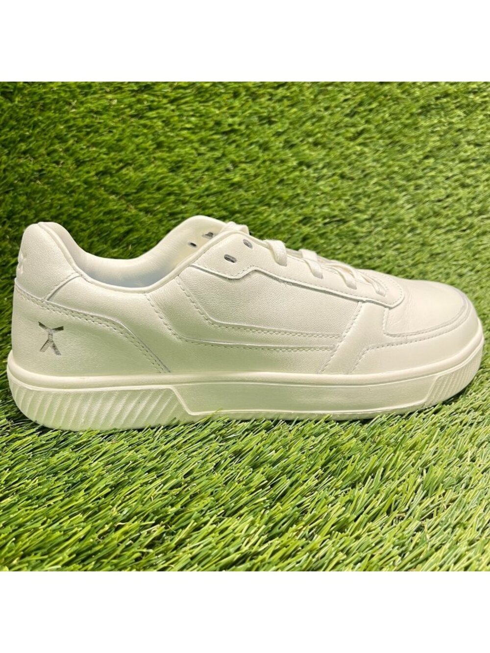 Flux Adapt Leather Trainer White Mens Size 8.5 Womens 10 Athletic Shoes Sneakers